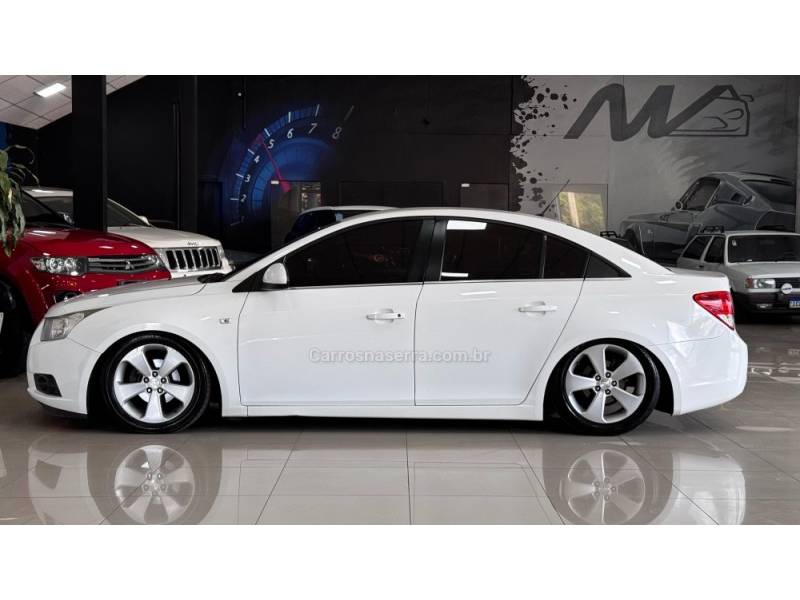 CHEVROLET - CRUZE - 2013/2013 - Branca - R$ 60.900,00