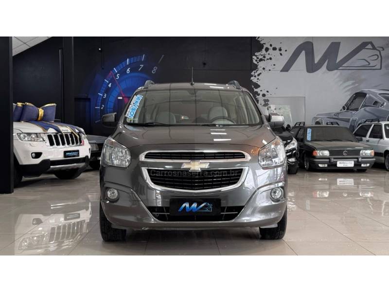 CHEVROLET - SPIN - 2012/2013 - Cinza - R$ 58.900,00