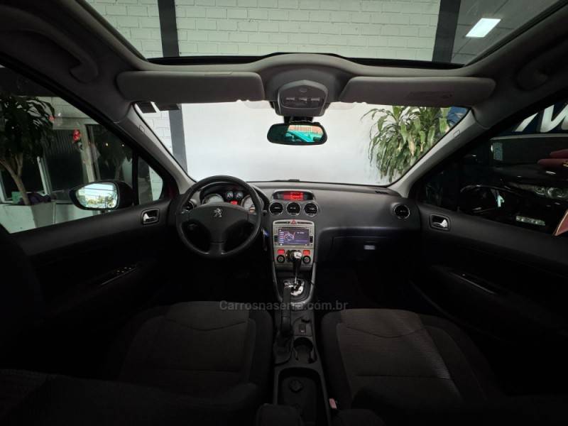 PEUGEOT - 308 - 2013/2014 - Vermelha - R$ 49.900,00