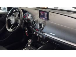AUDI - A3 - 2020/2020 - Preta - R$ 112.900,00