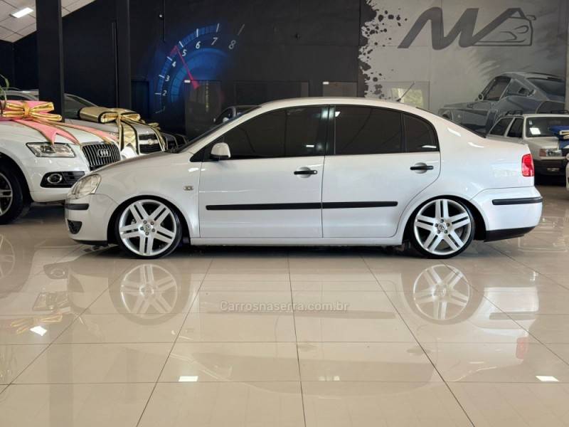 VOLKSWAGEN - POLO - 2008/2008 - Prata - R$ 39.900,00